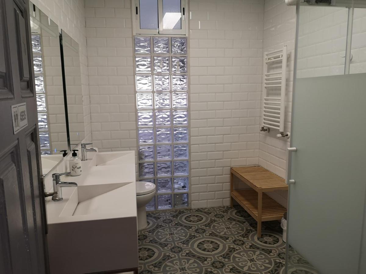 Hostal Del Arquitecto Витория Экстерьер фото