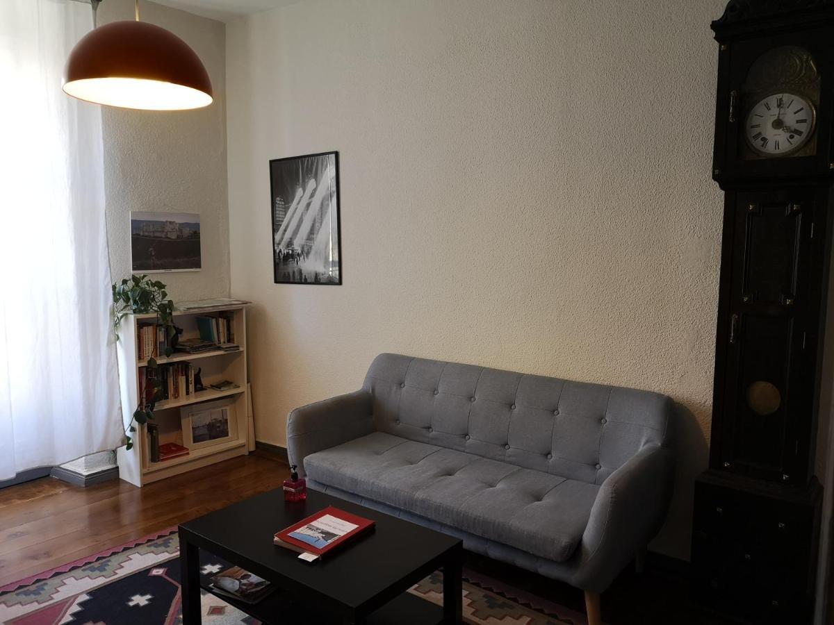 Hostal Del Arquitecto Витория Экстерьер фото