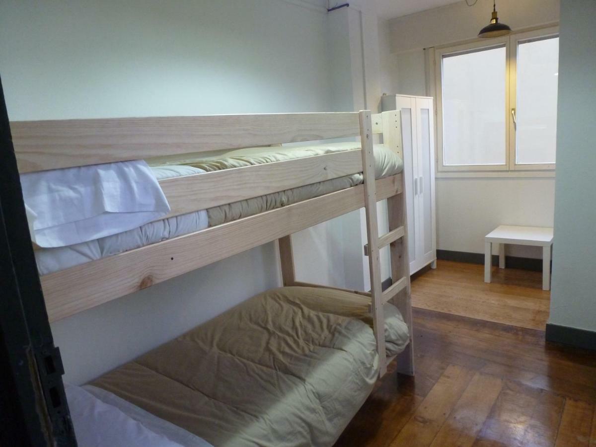 Hostal Del Arquitecto Витория Экстерьер фото