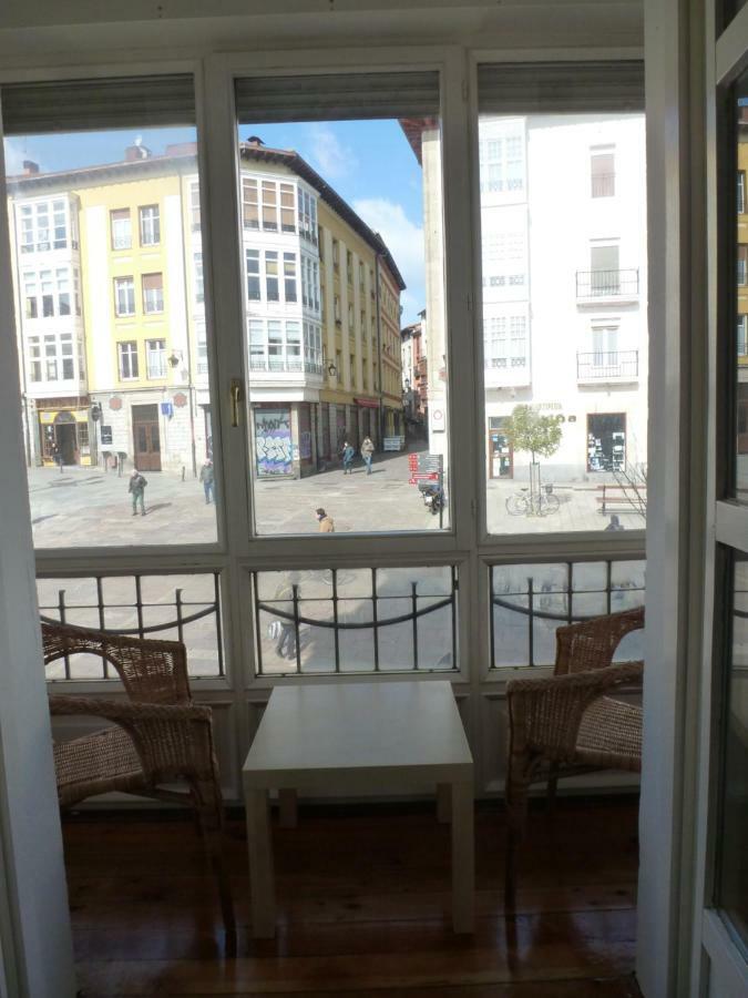 Hostal Del Arquitecto Витория Экстерьер фото