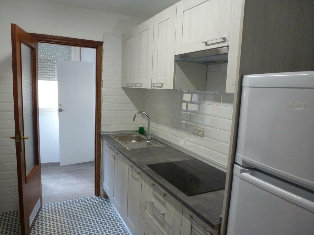 Hostal Del Arquitecto Витория Экстерьер фото